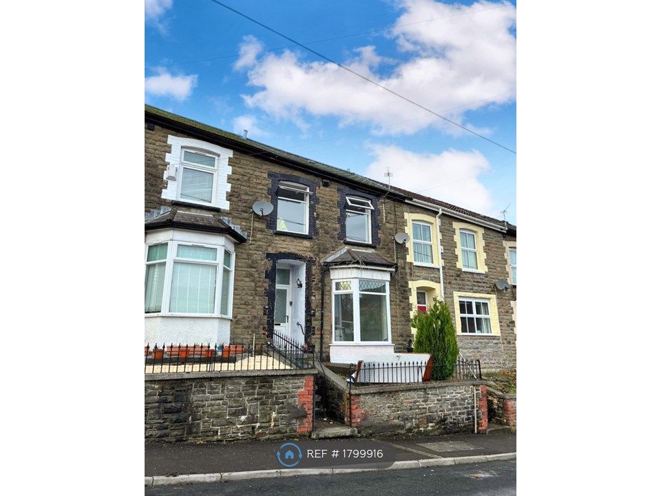 3 bed terraced house to rent in Brynbedw Road, Tylorstown, Ferndale CF43, £725 pcm Zoopla