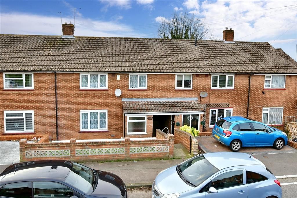 3 bed terraced house for sale in King Road, Walderslade, Chatham