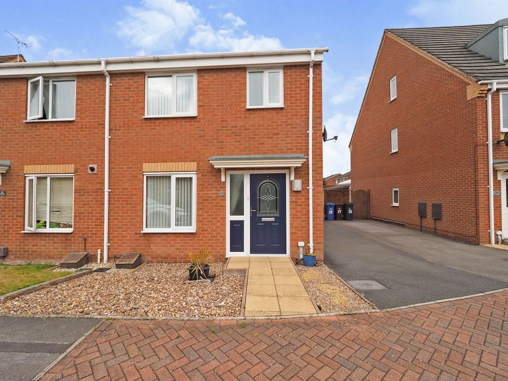 3 bed semidetached house for sale in Balata Way, Stretton, BurtonOn