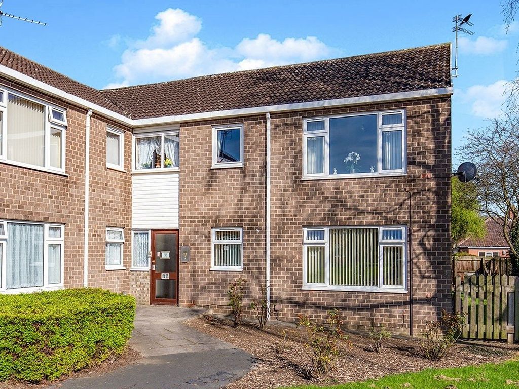 2 bed flat to rent in Cottingham Court, Darlington DL3 Zoopla