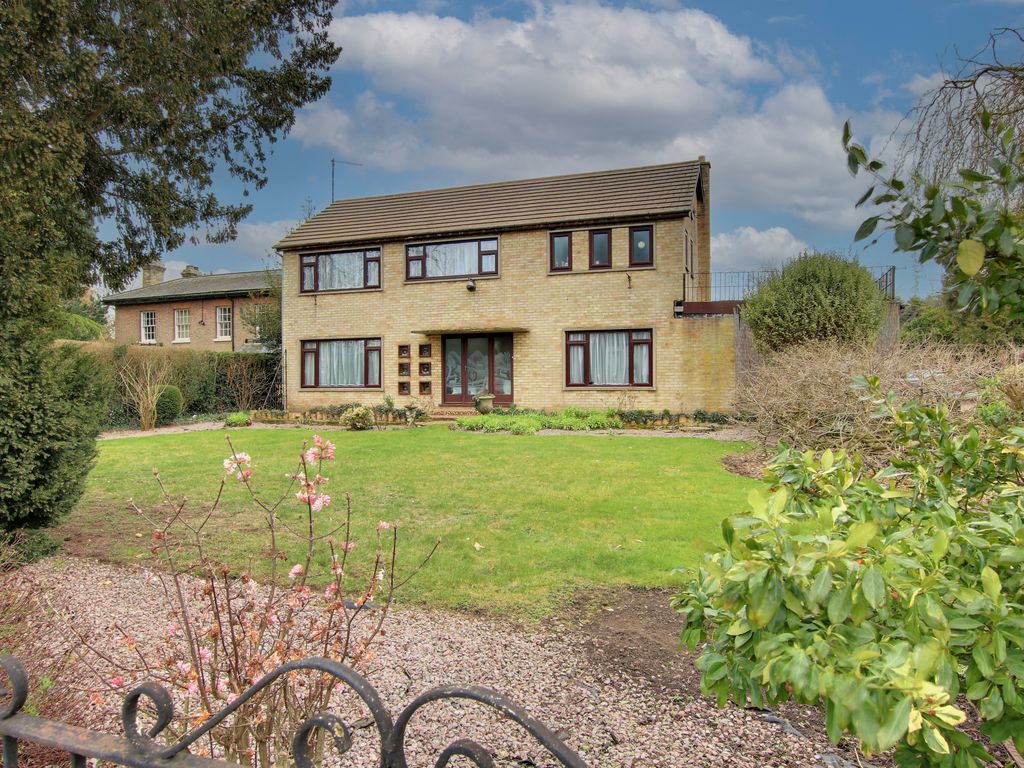 3 bed detached house for sale in Main Road, Parson Drove PE13, £375,000