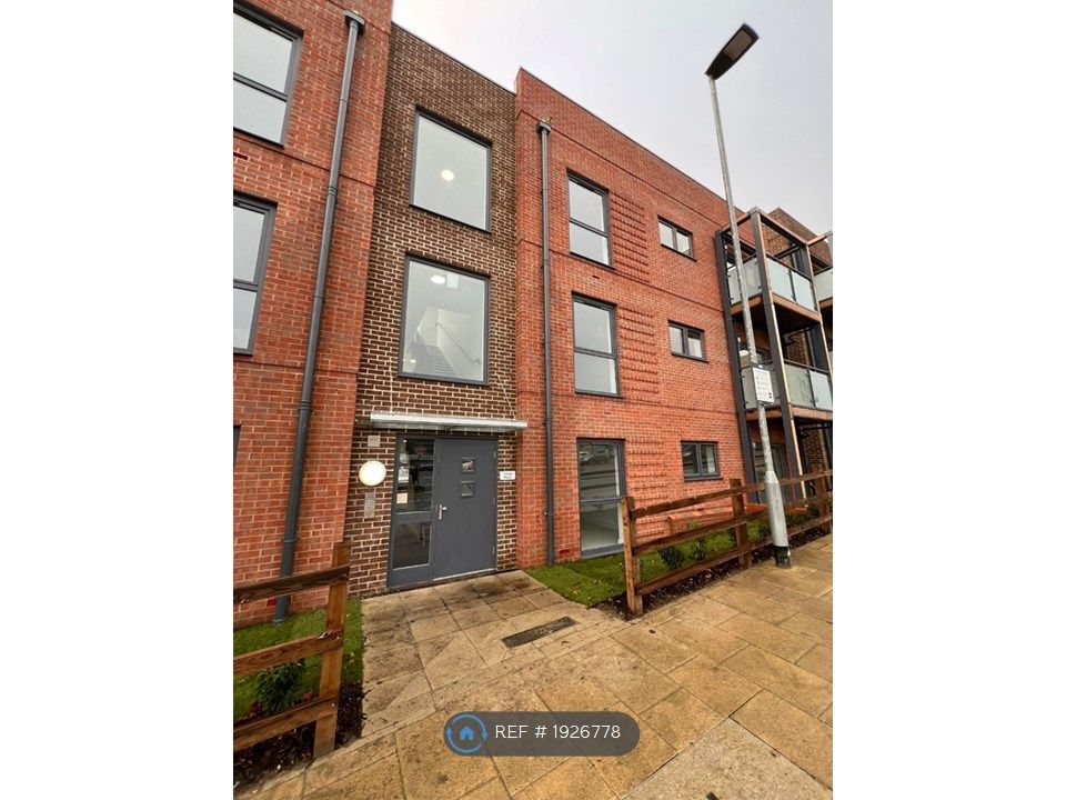 2 bed flat to rent in Castle Hill Ebbsfleet Valley, Ebbsfleet Valley