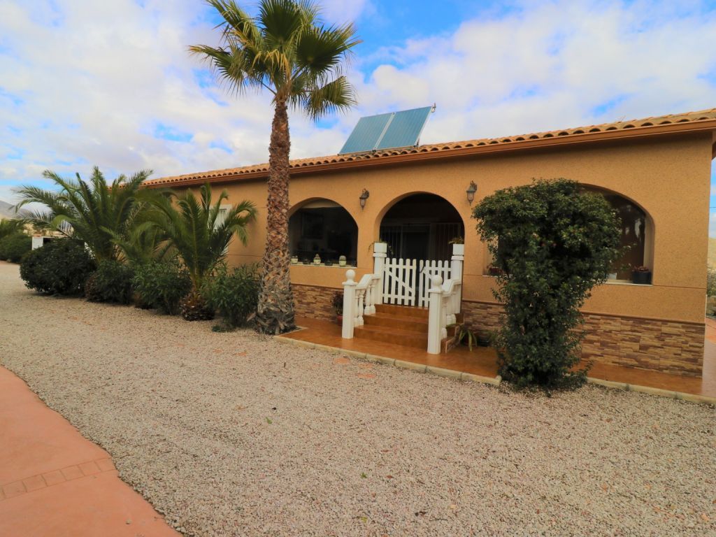 3 bed country house for sale in Alicante, Spain, £279,039 Zoopla