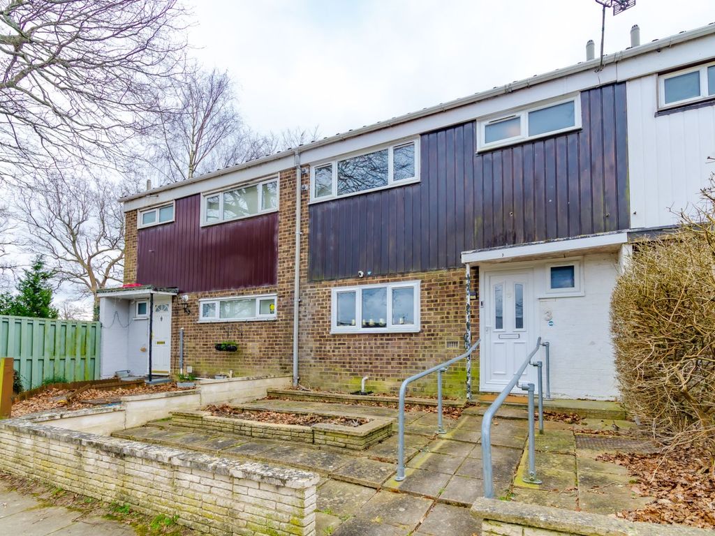 3 bed terraced house for sale in Seymour Road, Crawley RH11 Zoopla