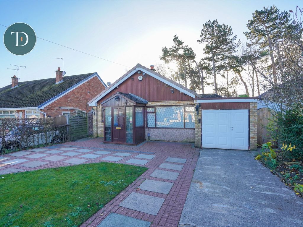 3 bed bungalow for sale in The Paddock, Great Sutton, Ellesmere Port