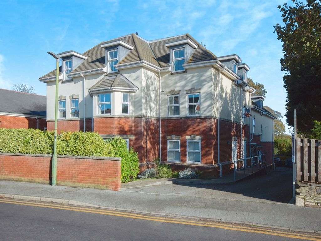 2 bed flat for sale in Southbourne Road, Southbourne, Bournemouth BH6