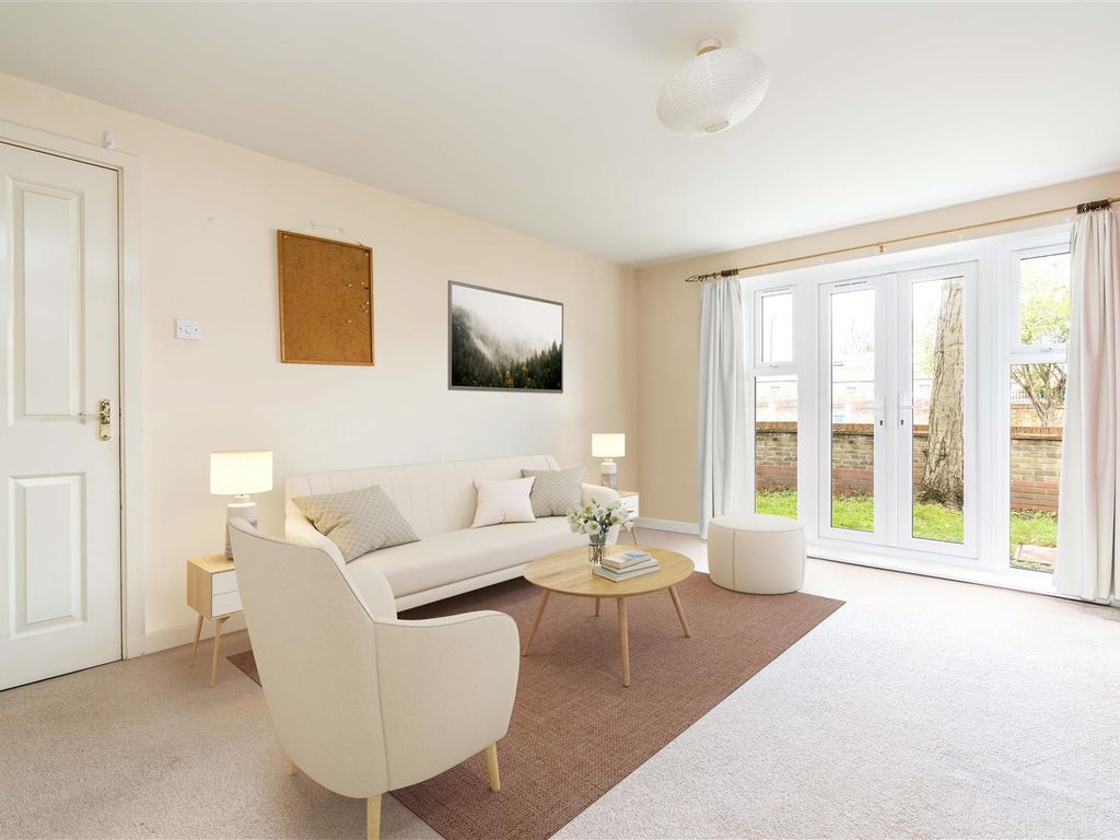 Sherwood Gardens, London SE16  