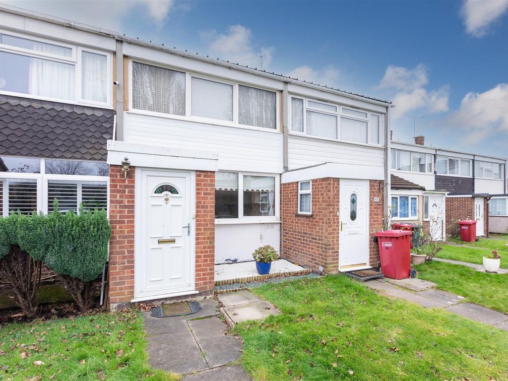 2 bed terraced house for sale in Patricia Close, Cippenham, Slough SL1