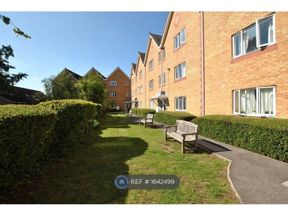 2 bed flat to rent in Merrywood Court, Bristol BS4 Zoopla