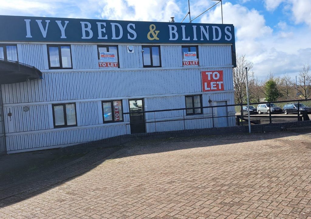 Commercial property to let in Potters Lane, Wednesbury, West Midlands