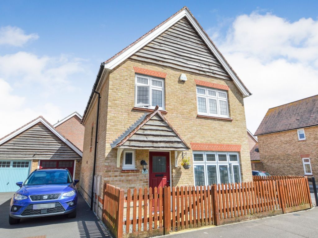 3 bed detached house for sale in Jackdaw Way, St Andrews Park, Halling ...