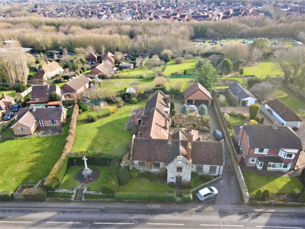 6 bed detached house for sale in The Street, Great Chart, Ashford TN23