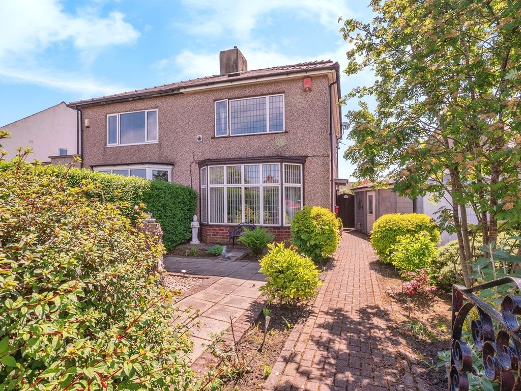 3 bed semidetached house for sale in Blackburn Road, Rishton