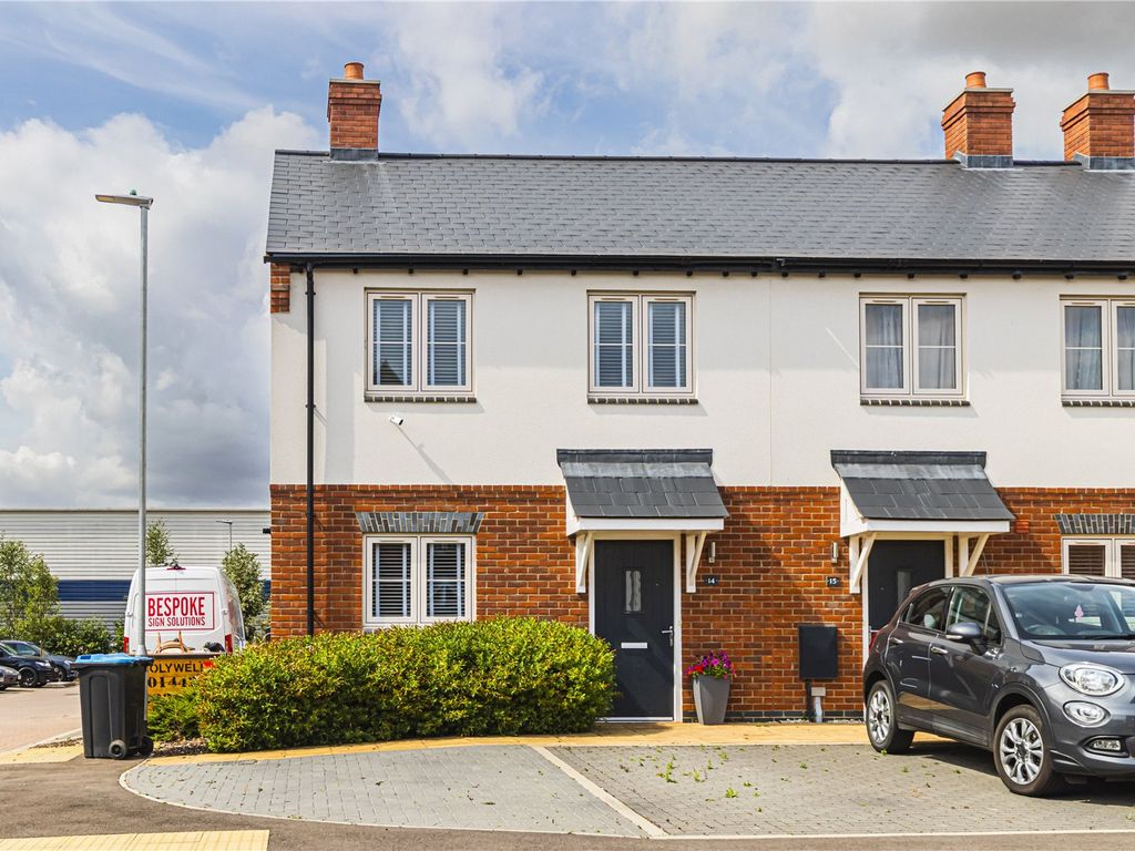 Horseshoe Close, Bourne End, Hemel Hempstead, Hertfordshire HP1  