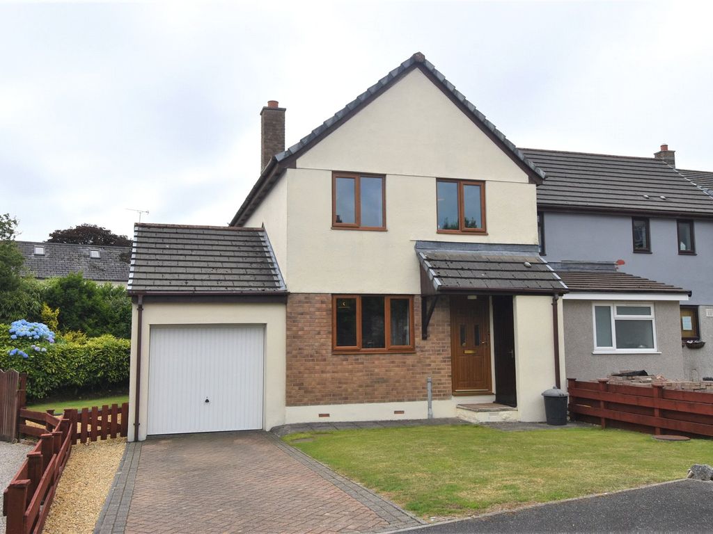 3 bed semidetached house for sale in Meadow Rise, Penwithick, St