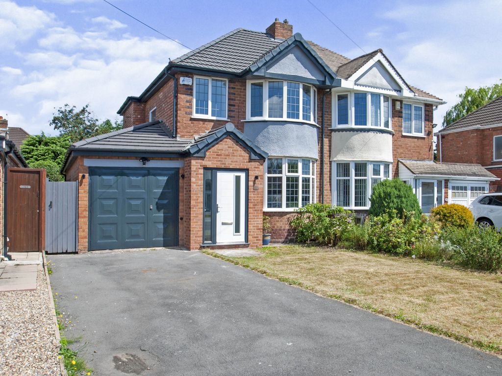3 bed semidetached house for sale in Hawthorne Road, Castle Bromwich