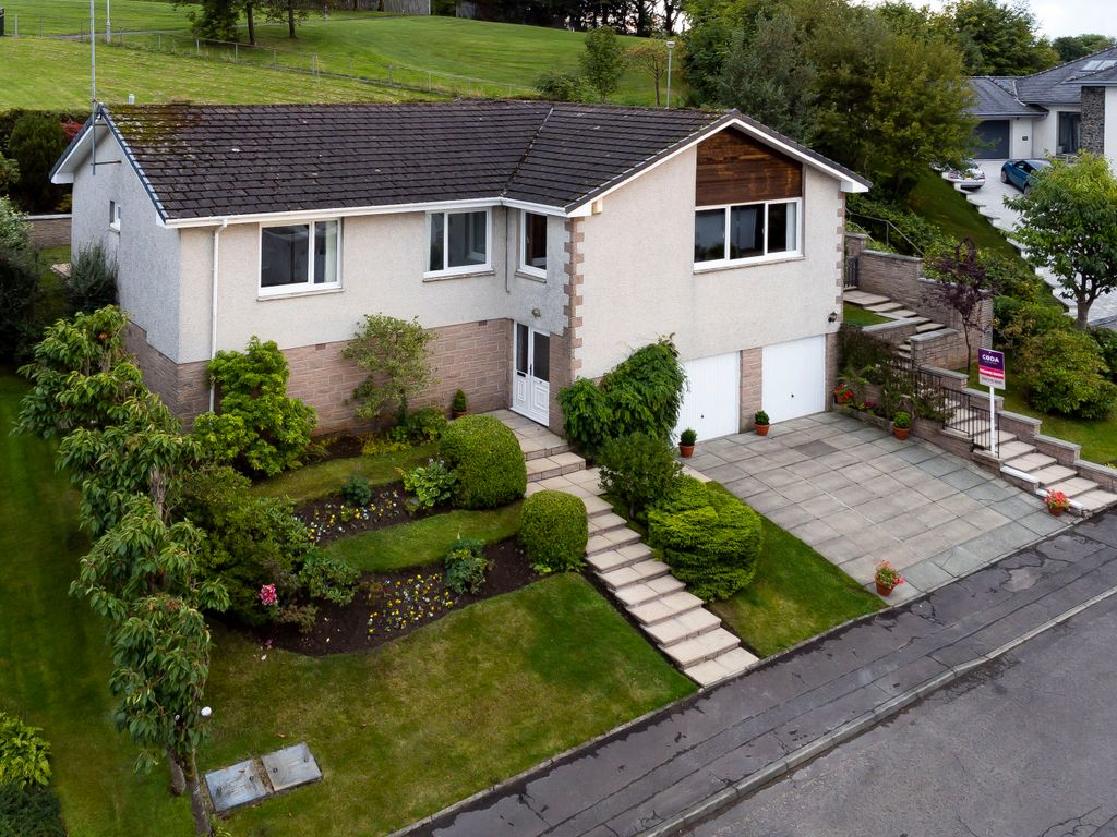 4 bed detached house for sale in Gadloch Avenue, Lenzie, Glasgow G66