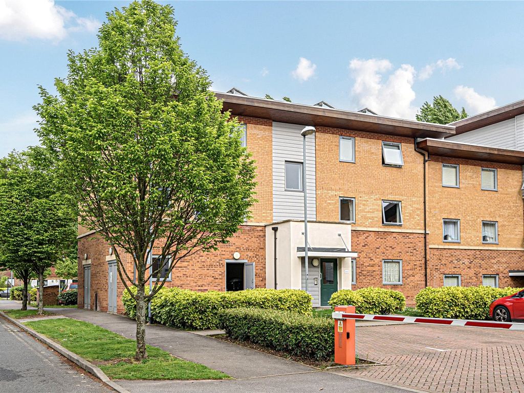 3 bed flat for sale in Millicent Grove, Palmers Green, London N13 Zoopla
