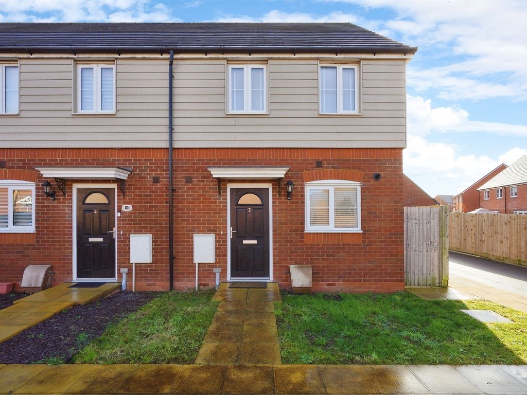 2 bed end terrace house for sale in Lovage Lane, Calne SN11, £225,000 Zoopla