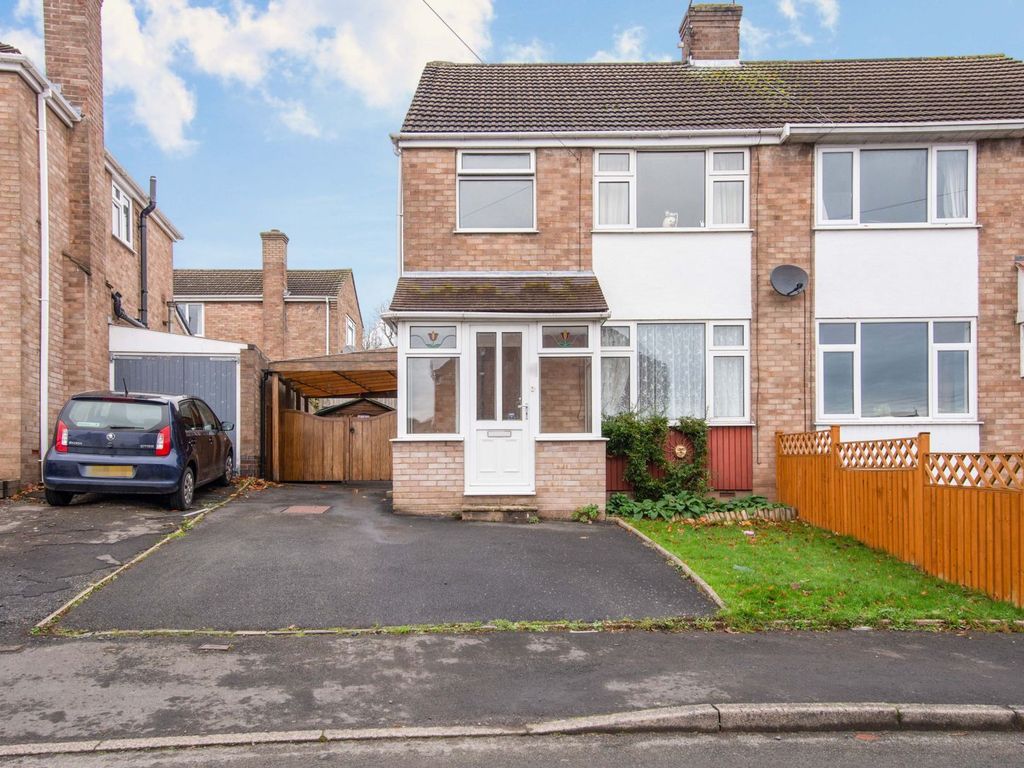 3 bed semidetached house for sale in Furlongs Road, Kidderminster DY14