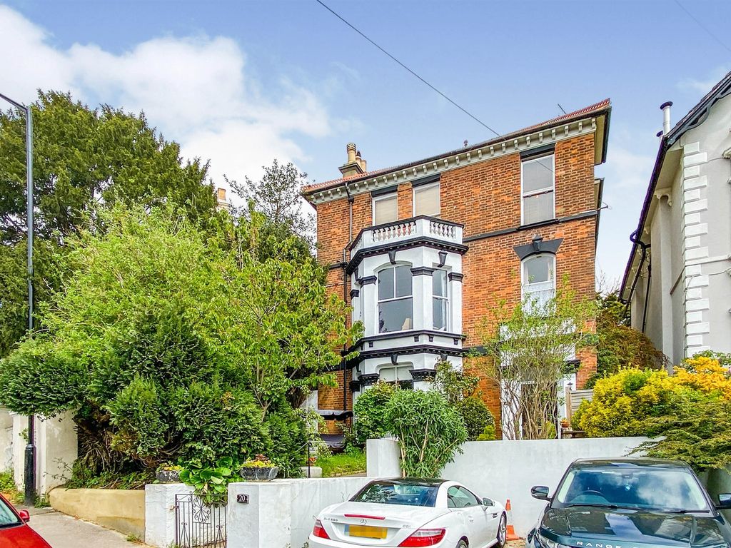 7 bed detached house for sale in St. Helens Crescent, Hastings TN34