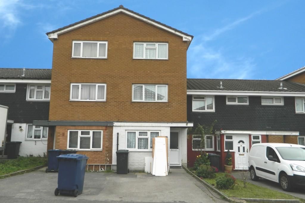 Larwood Close, Greenford UB6  