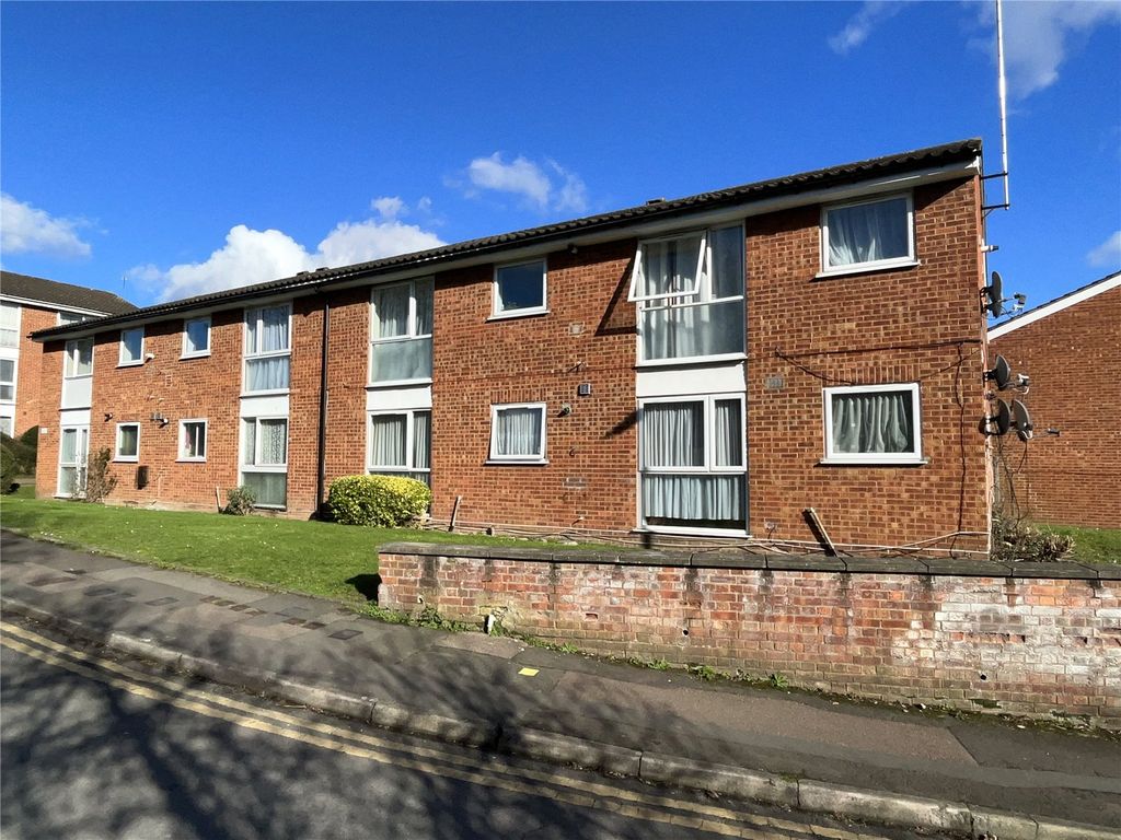2 bed flat for sale in Shurland Avenue, East Hertfordshire EN4