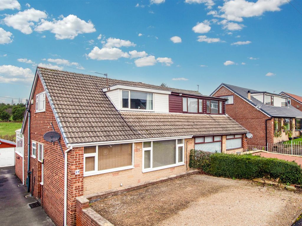 3 bed semidetached bungalow for sale in Moor Park Gardens, Dewsbury