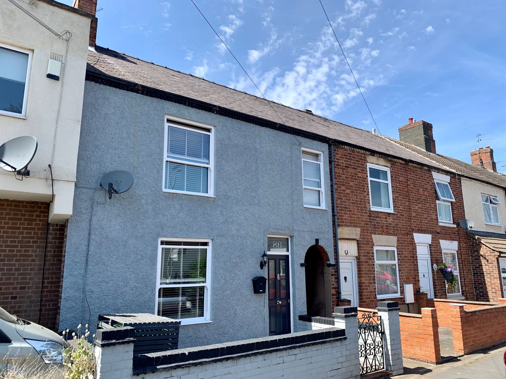 3 bed terraced house for sale in Brook Street, Shepshed, Loughborough