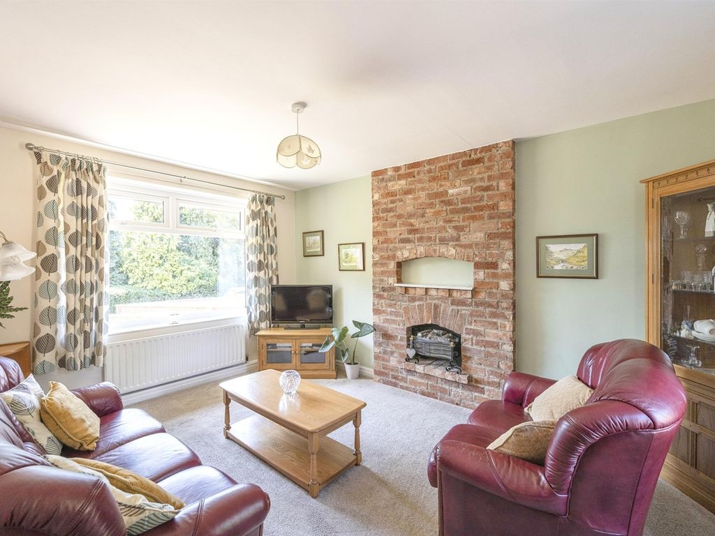 3 bed semidetached house for sale in Martin Lane, Bawtry, Doncaster