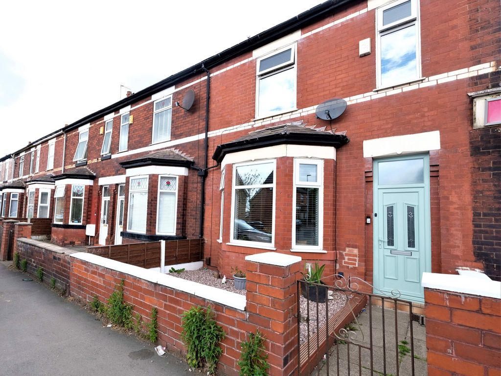 4 bed terraced house for sale in Barton Lane, Eccles M30 Zoopla