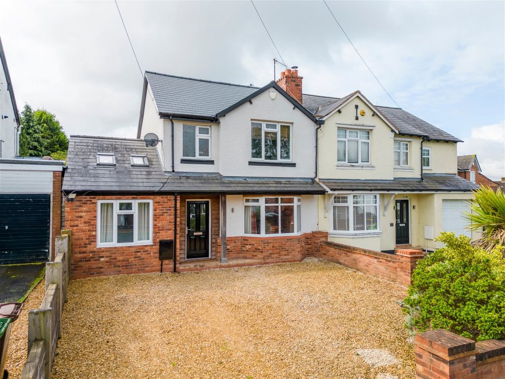 3 bed semidetached house for sale in Golden Cross Lane, Catshill