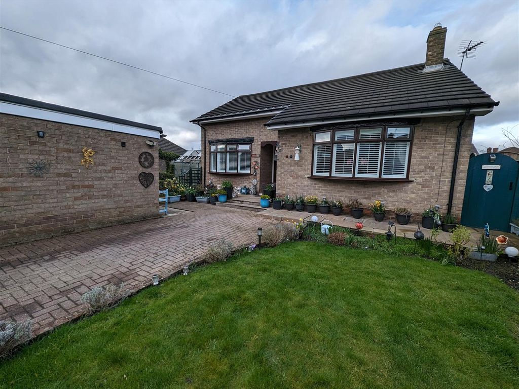 3 bed property for sale in Eastbourne Road, Darlington DL1, £155,000