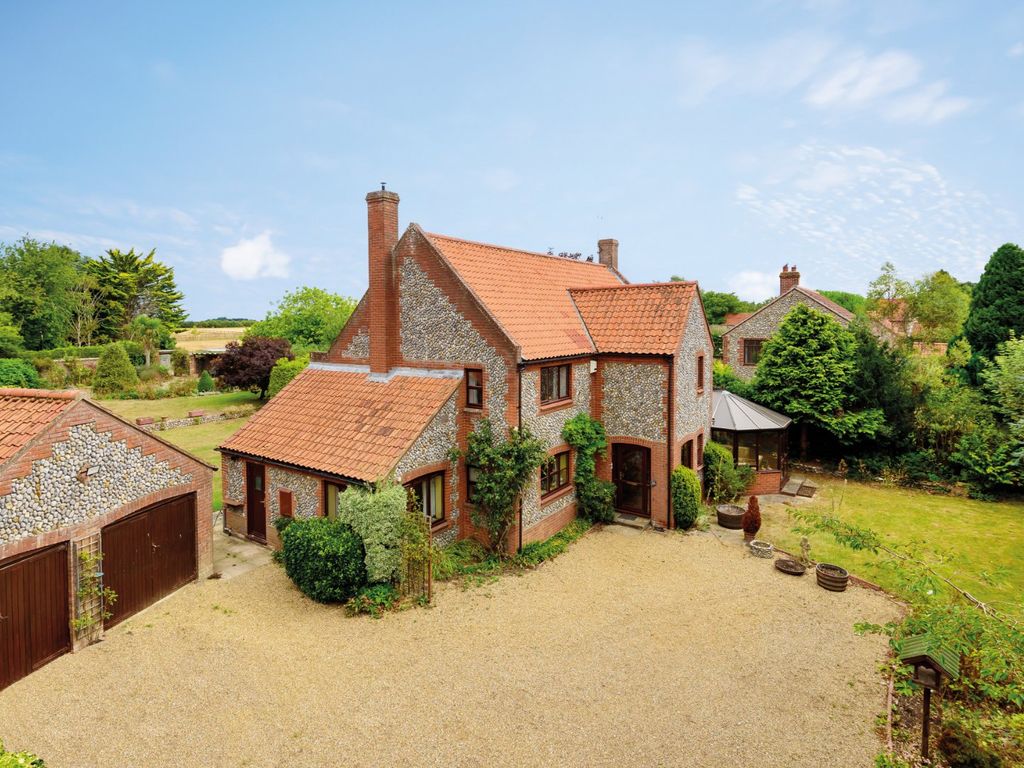 4 bed detached house for sale in Holt Road, Langham, Holt, Norfolk NR25