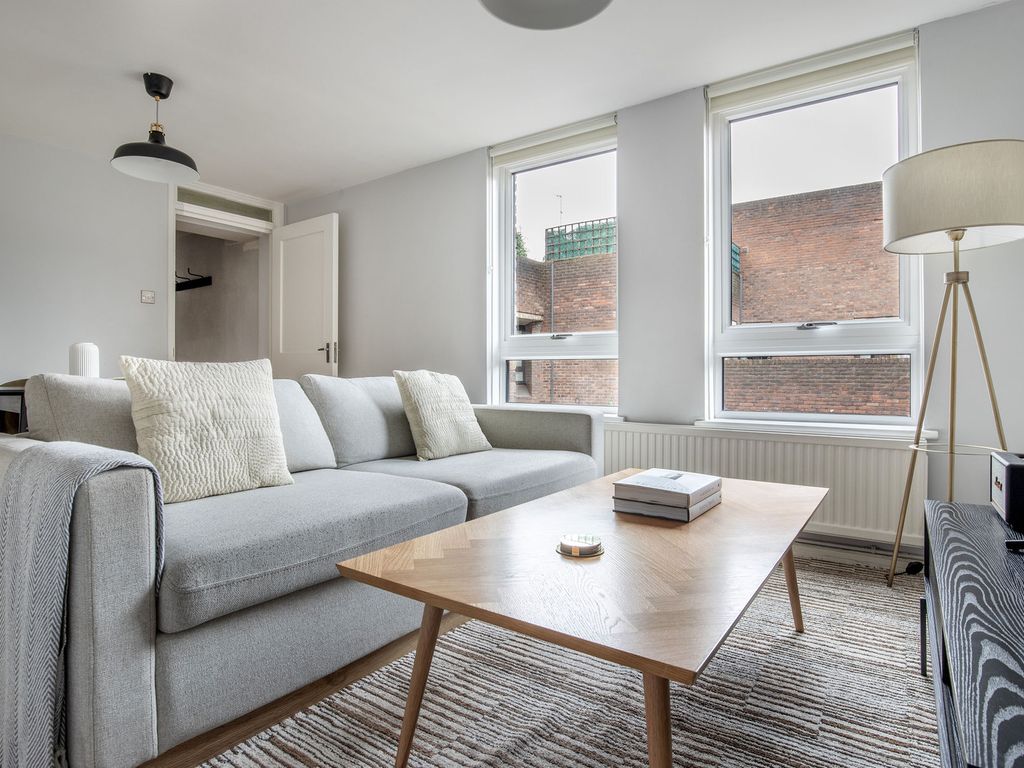 1 bed flat to rent in Covent Garden, London WC2H, £3,120 pcm Zoopla