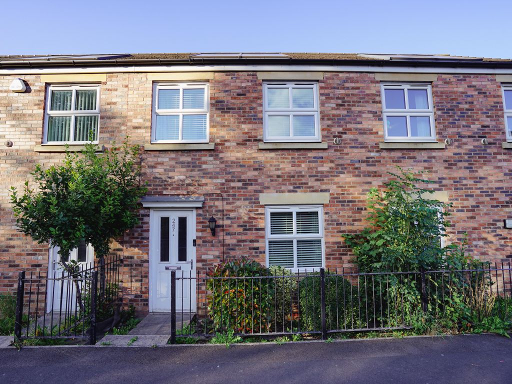 2 bed terraced house for sale in Sunderland Road, Felling, Gateshead