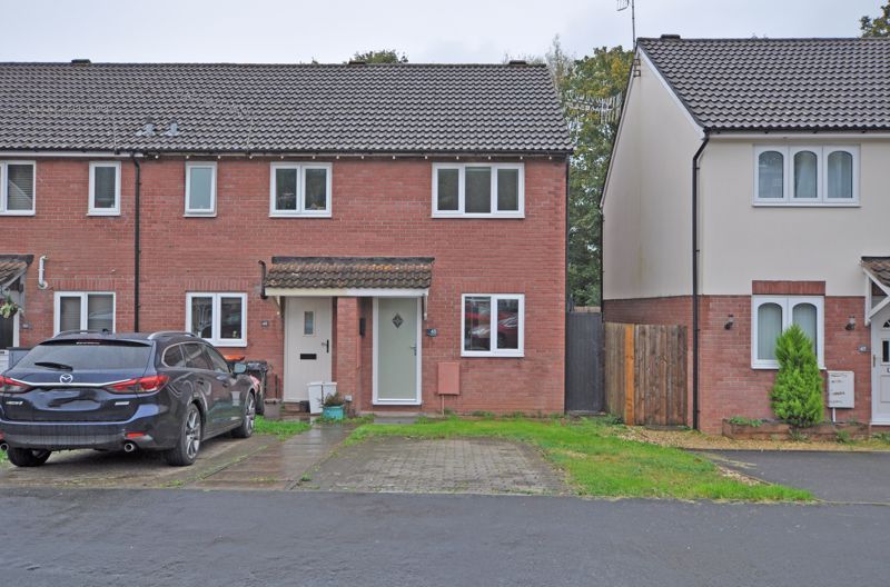 2 bed terraced house to rent in The Brades, Caerleon, Newport NP18, £