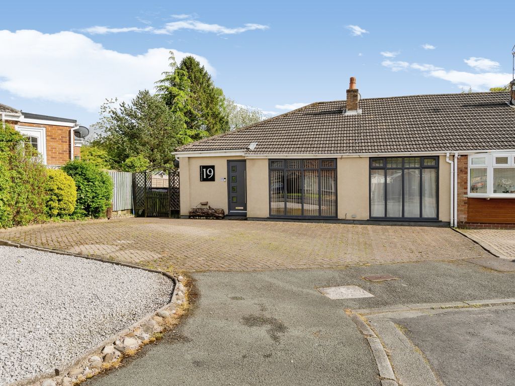 4 bed bungalow for sale in Denstone Crescent, Bolton, Greater
