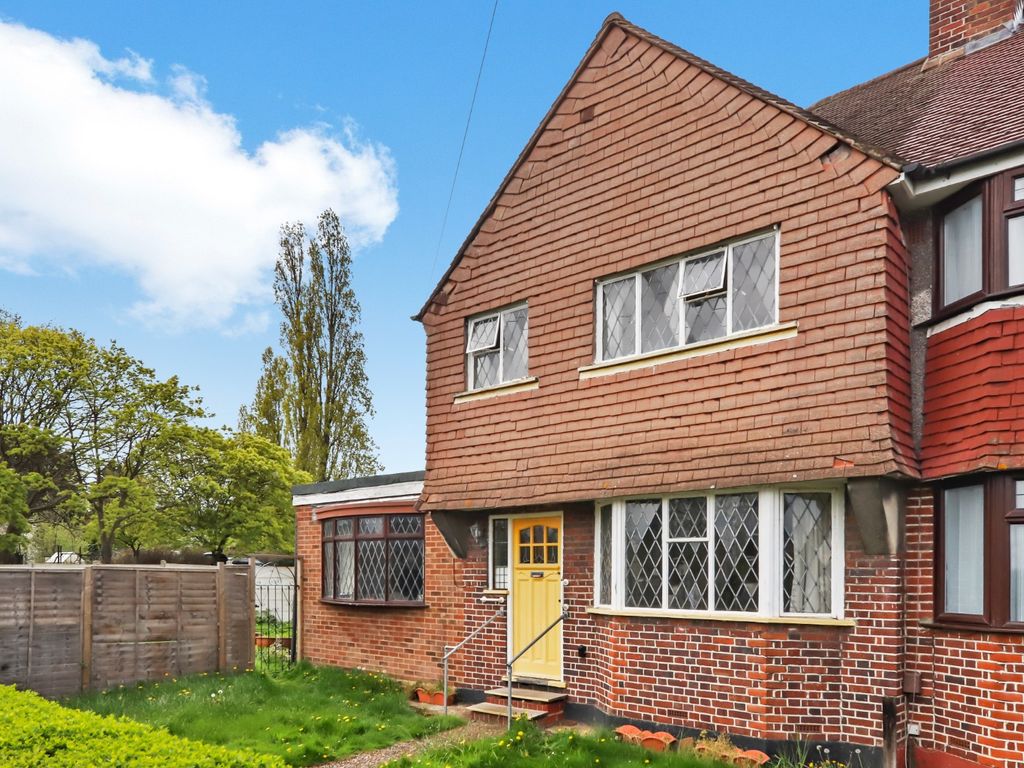 3 bed semidetached house for sale in Jevington Way, London SE12 Zoopla