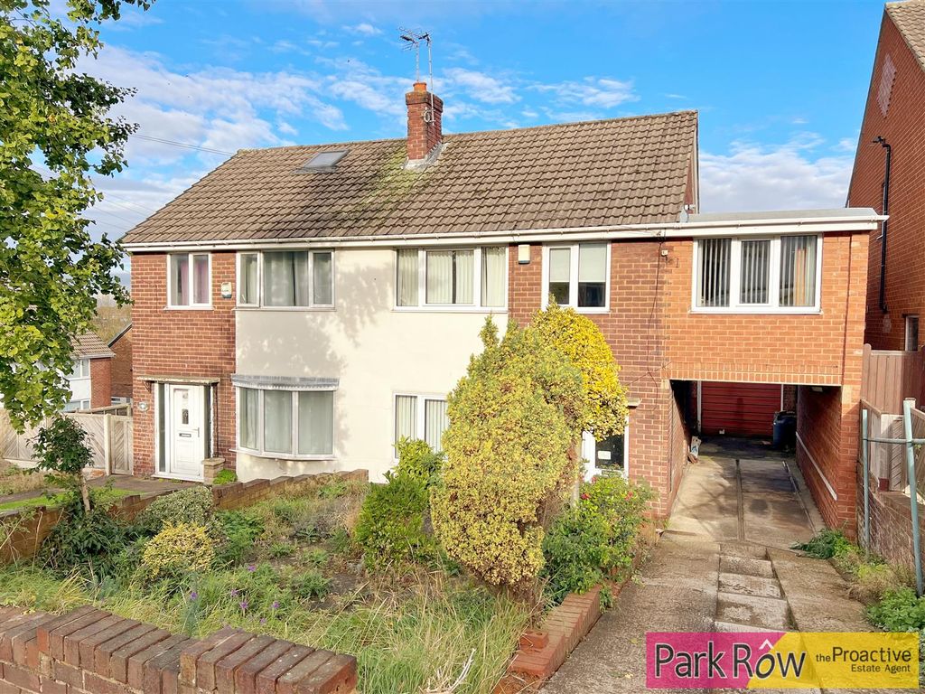 4 bed semidetached house for sale in Northfield Drive, Pontefract WF8