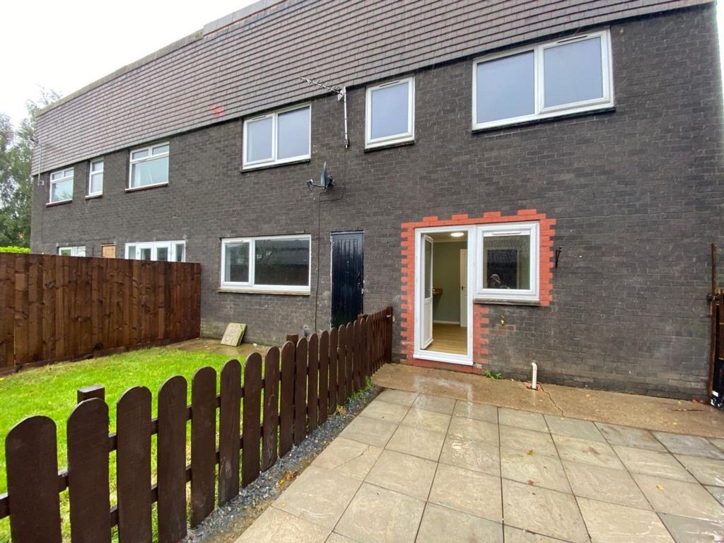 4 bed terraced house to rent in Scott Place, Newton Aycliffe DL5, £585