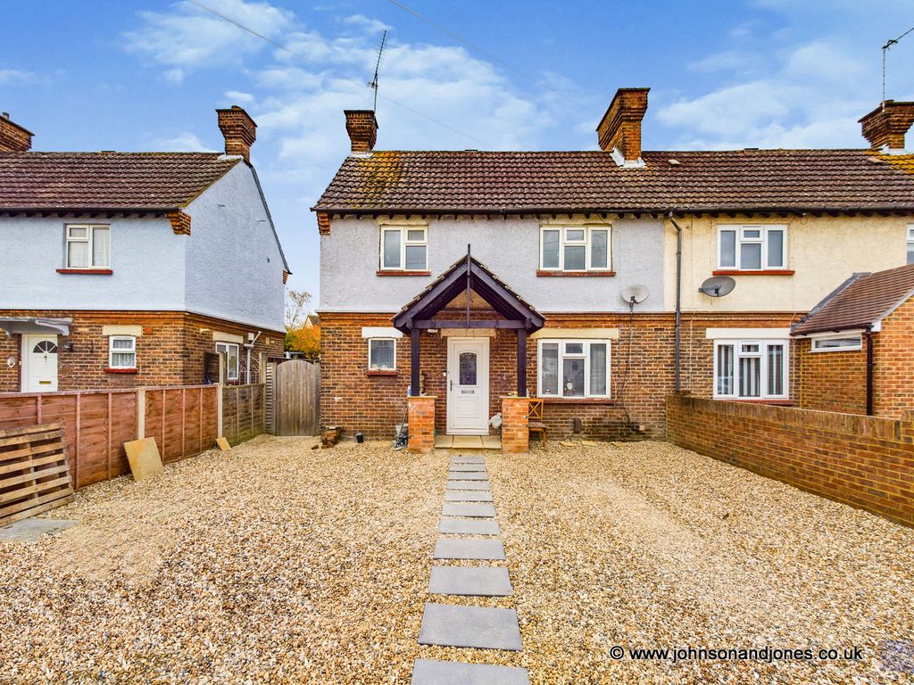 2 bed semidetached house for sale in Lasswade Road, Chertsey KT16 Zoopla