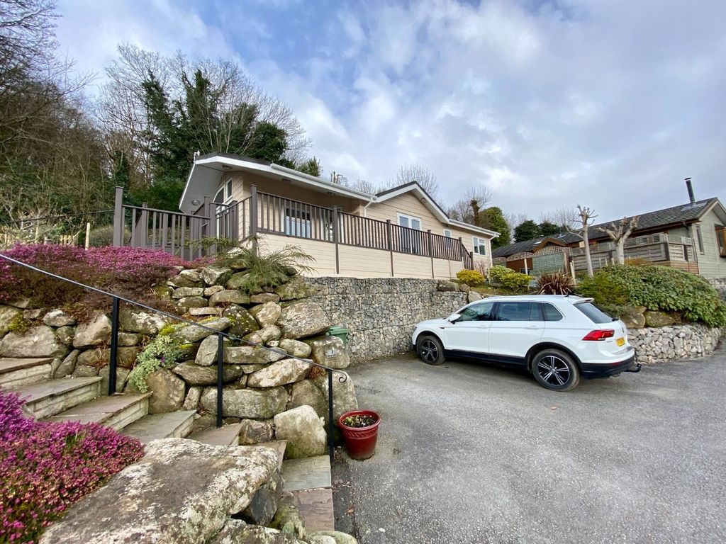 2 bed mobile/park home for sale in The Glade, Cupola Park