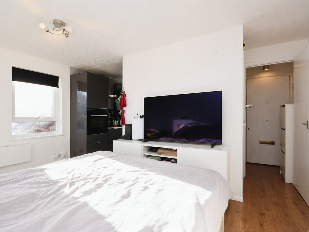 Darnay Rise, Chelmsford CM1  