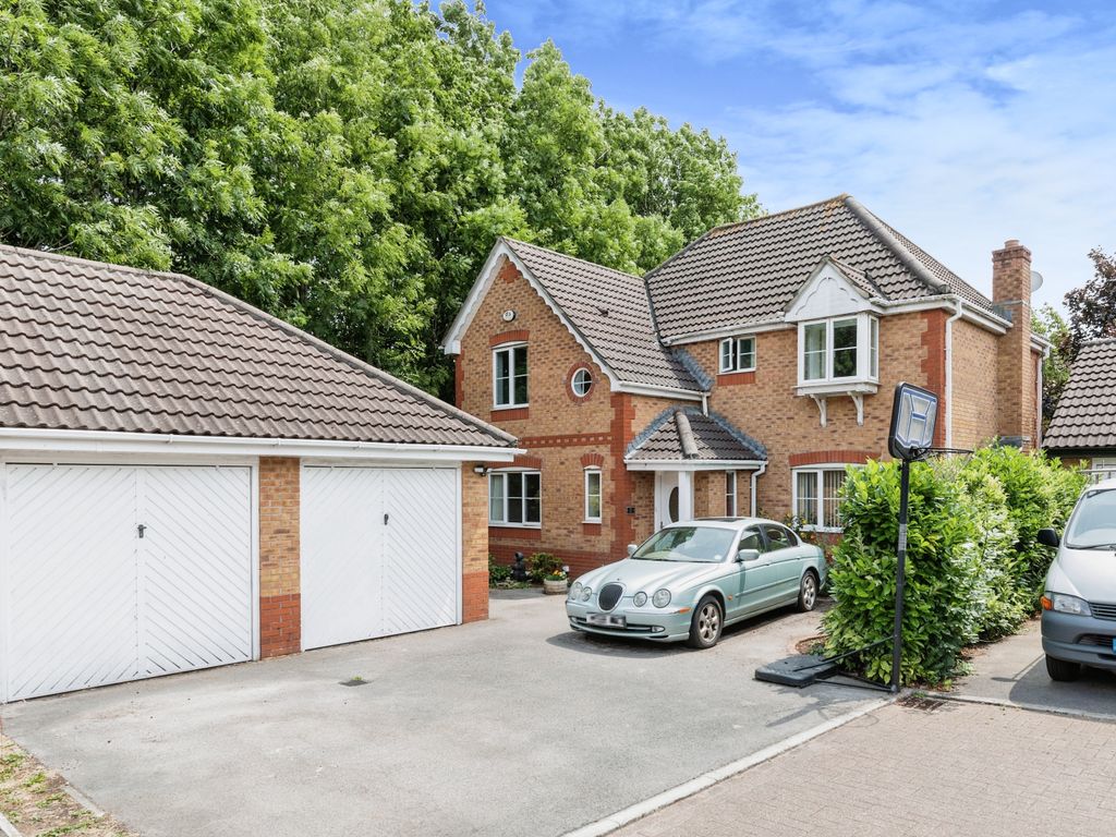 4 bed detached house for sale in Cynder Way, Emersons Green BS16, £