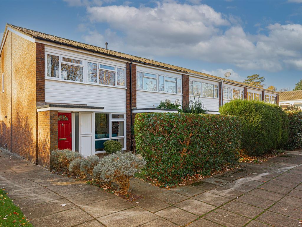 3 bed end terrace house for sale in Cranston Close, Reigate RH2 Zoopla