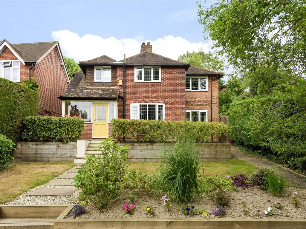 4 bed detached house for sale in Haslemere, Surrey GU27 Zoopla