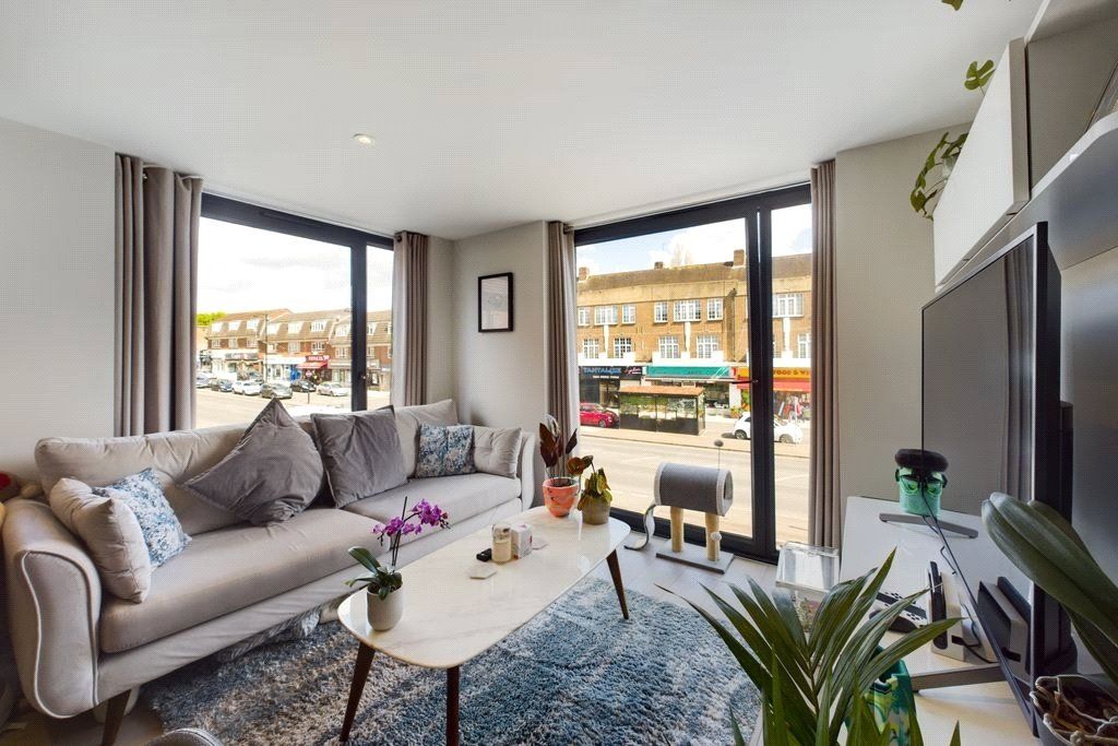 2 bed flat for sale in Field End Road, Ruislip, Middlesex HA4 Zoopla