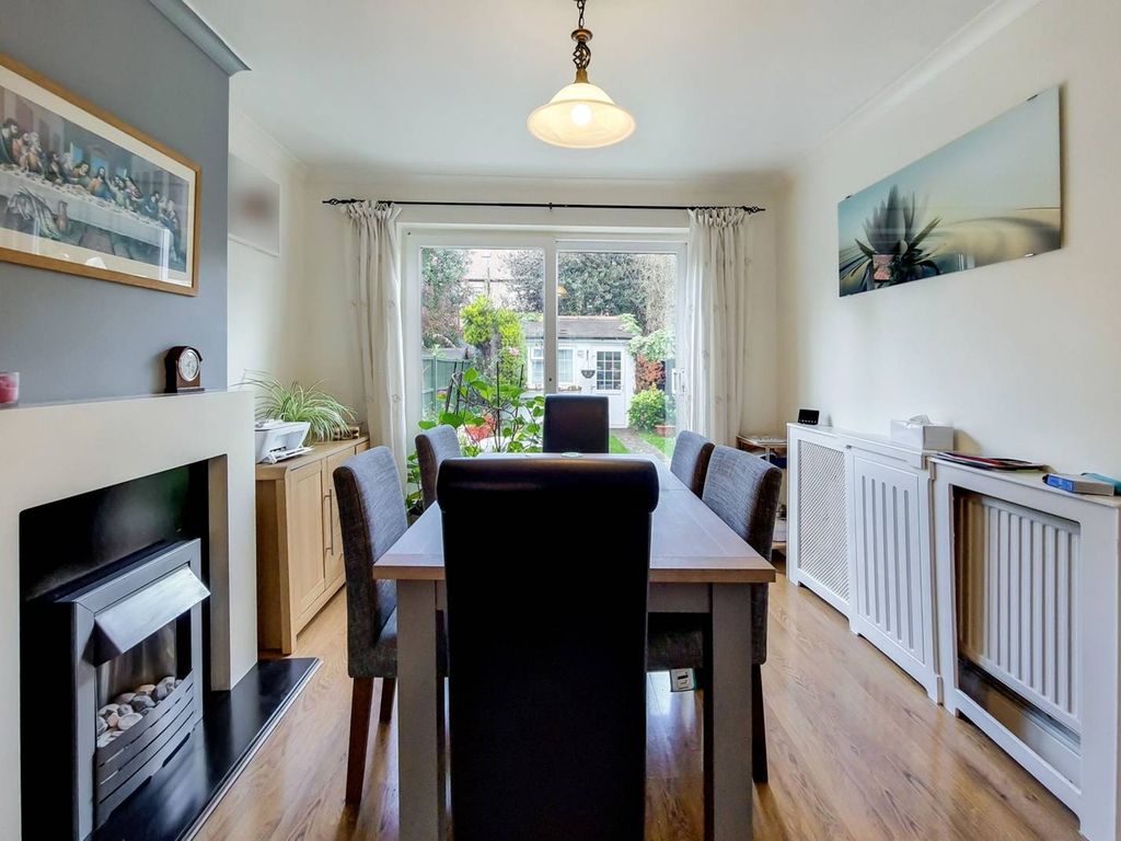 3 bed end terrace house for sale in Hassocks Road, Streatham Vale