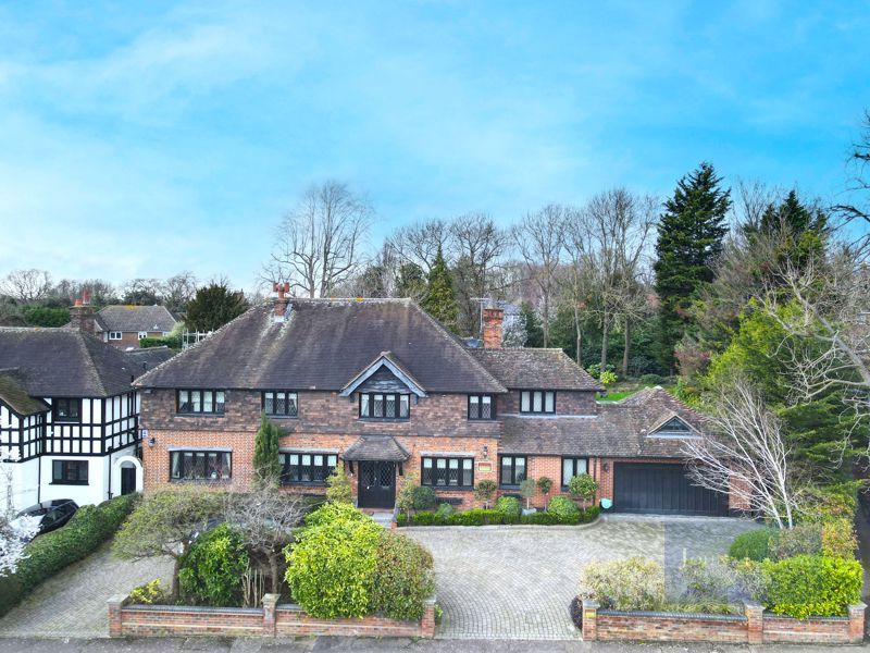 5 bed detached house for sale in Meadow Way, Chigwell IG7, £3,025,000